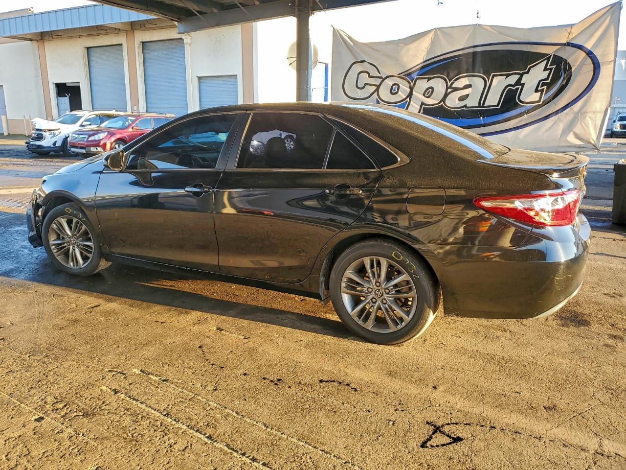 2015 Toyota Camry le