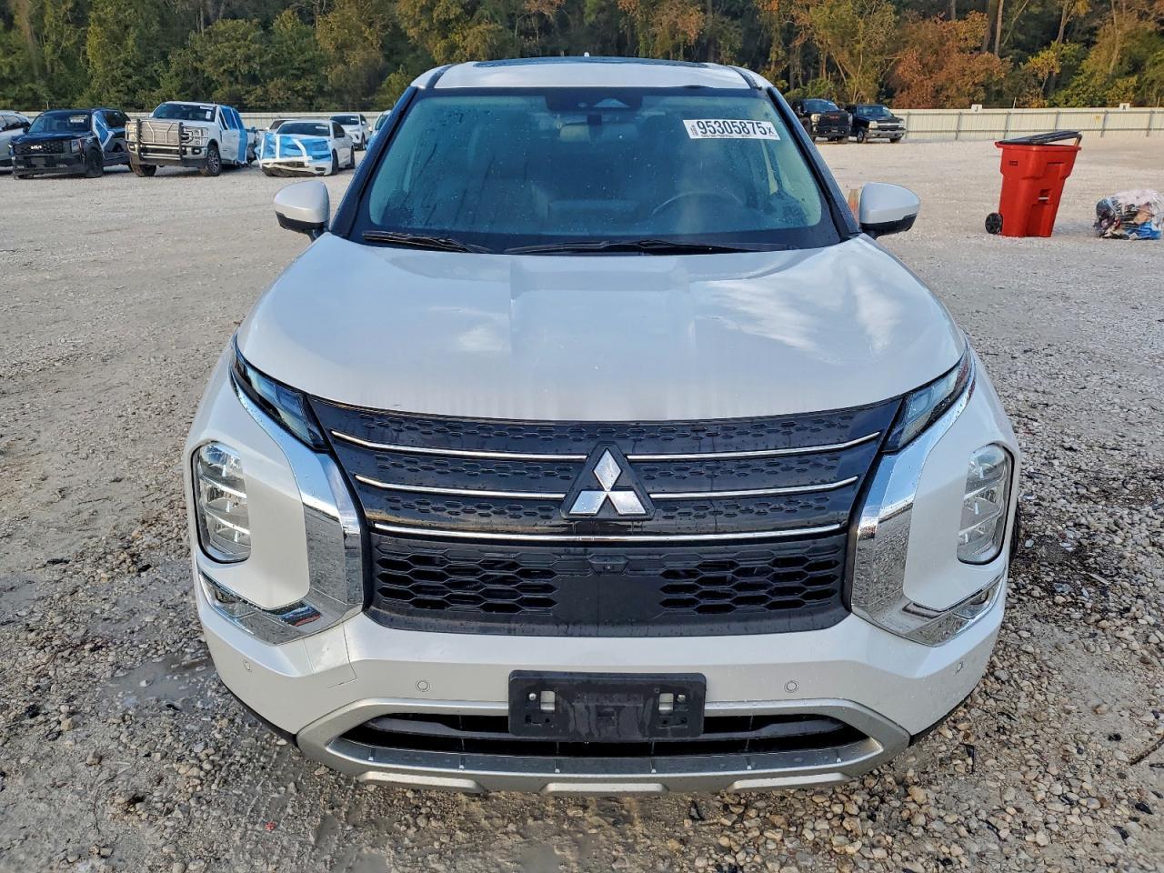 2023 Mitsubishi Outlander se