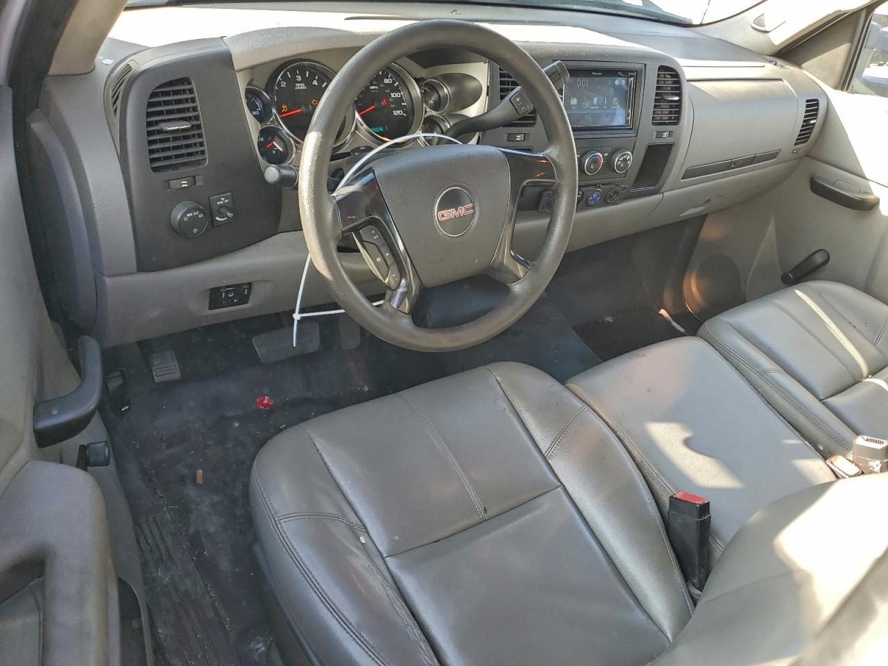 2013 GMC Sierra Utility / Service Truck