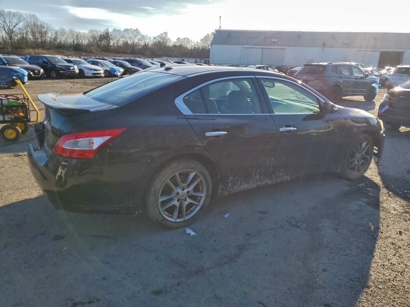 2010 Nissan Maxima s