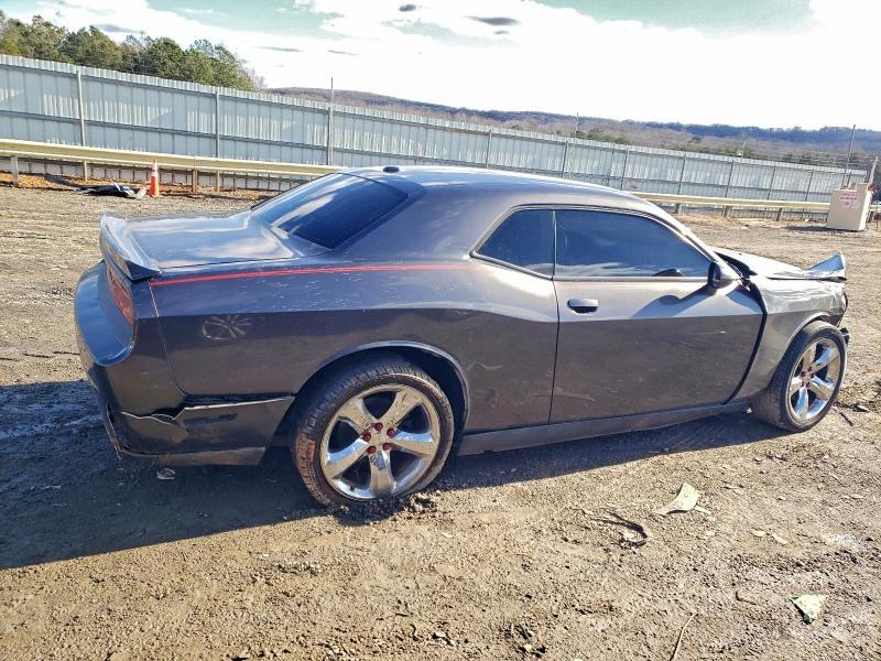 2014 Dodge Challenger sxt