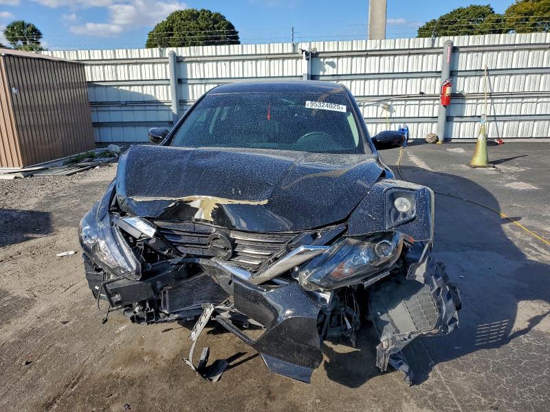 2016 Nissan Altima 2.5 sr