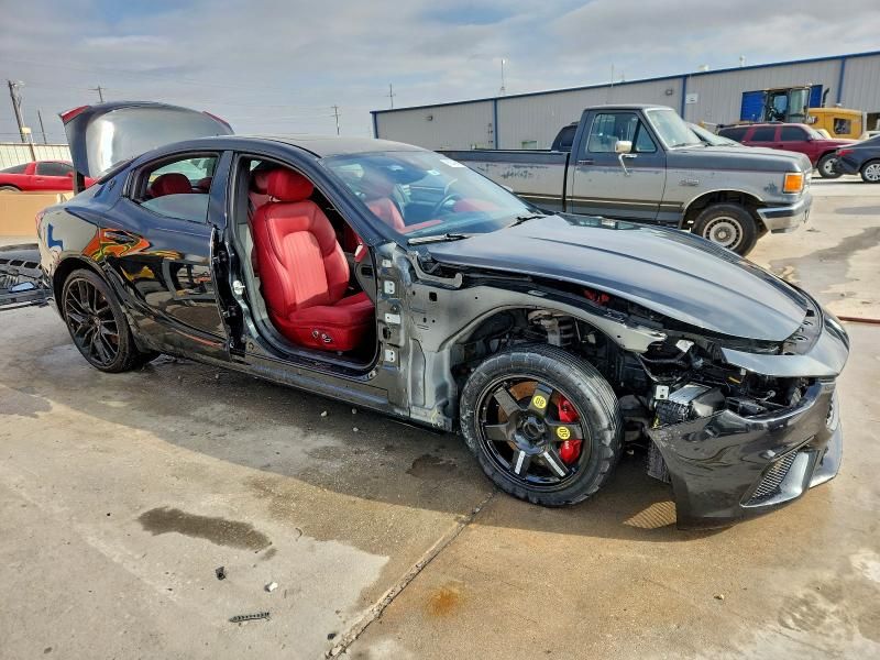 2022 Maserati Ghibli Modena