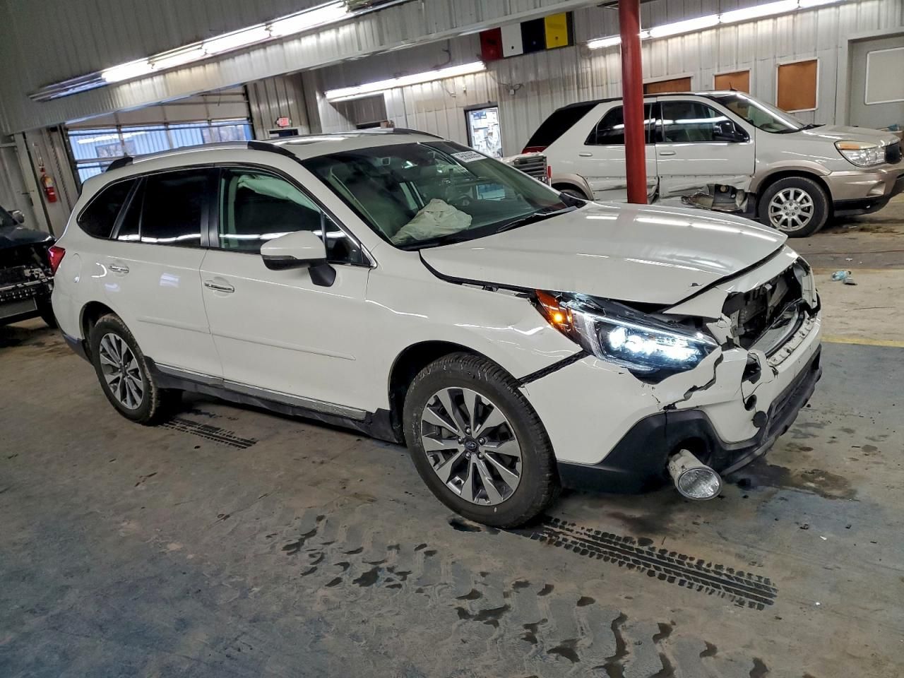 2018 Subaru Outback Touring