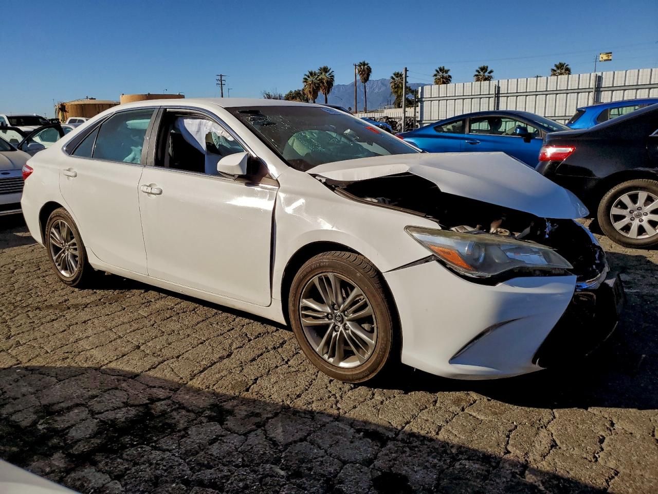 2015 Toyota Camry le