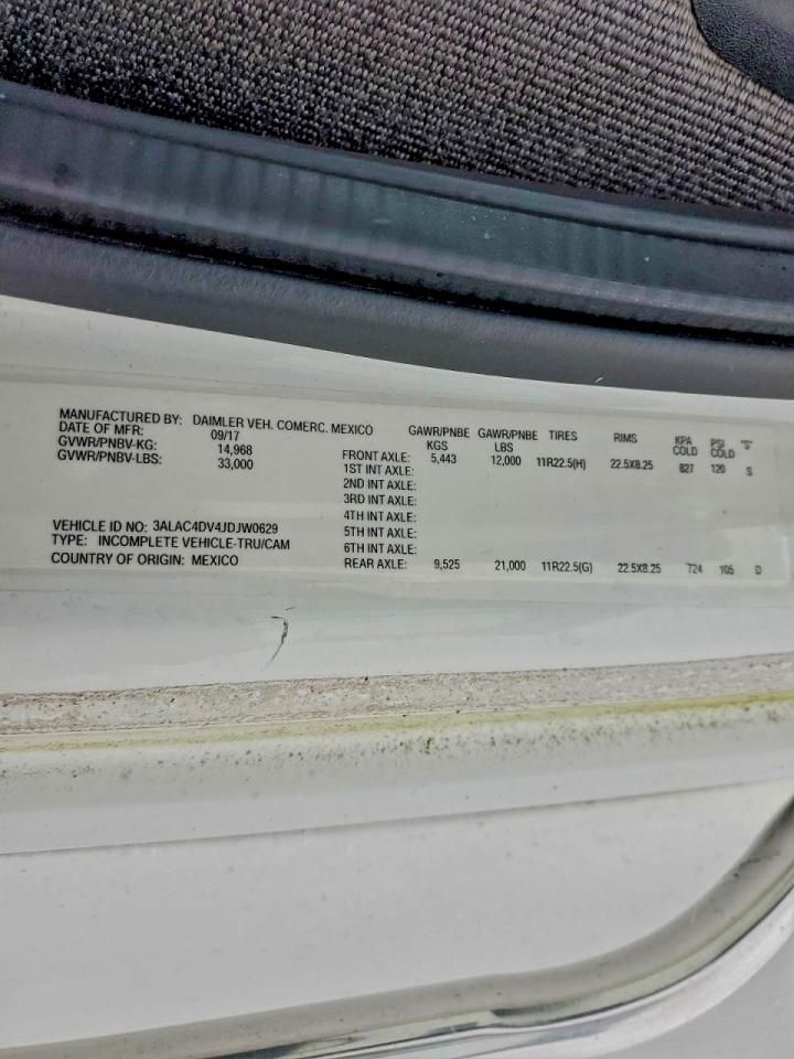 2018 Freightliner Business Class M2 BOX Truck