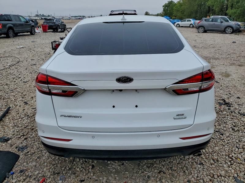 2020 Ford Fusion se