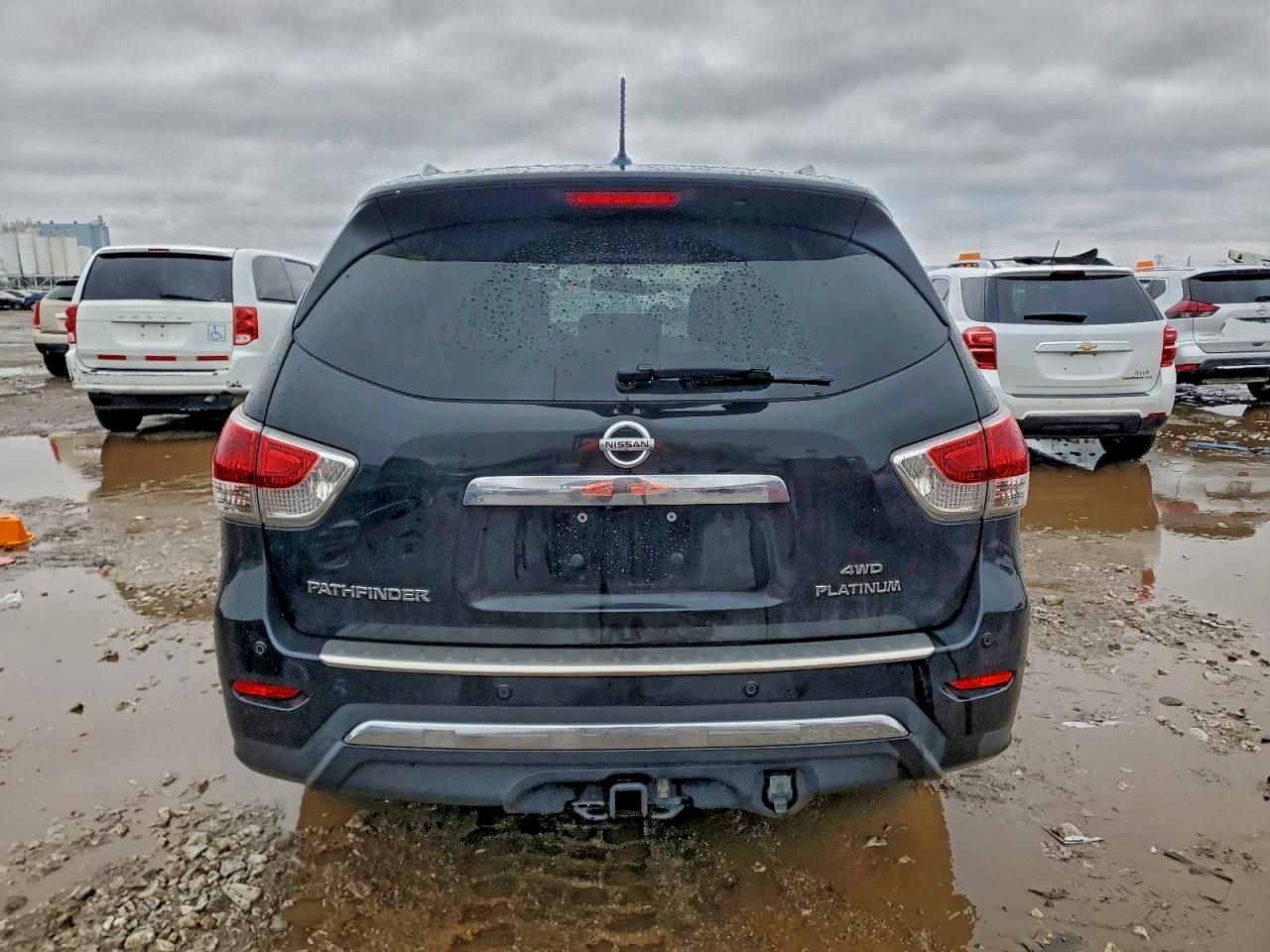 2014 Nissan Pathfinder s