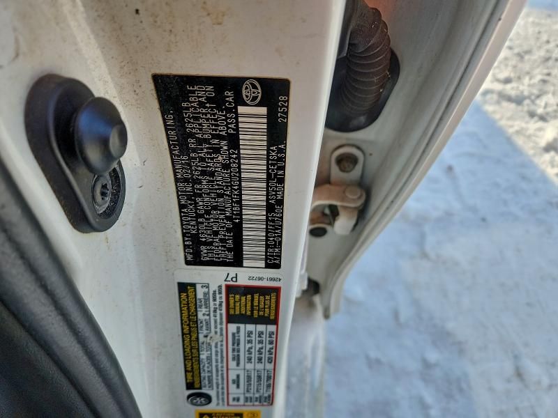 2016 Toyota Camry le