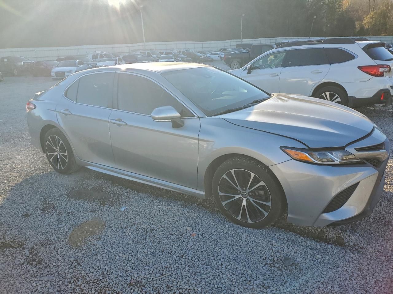 2020 Toyota Camry se