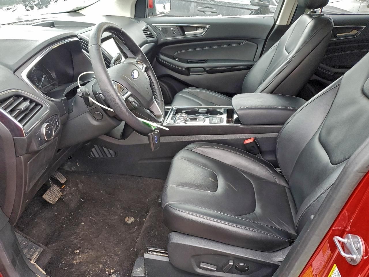 2020 Ford Edge Titanium