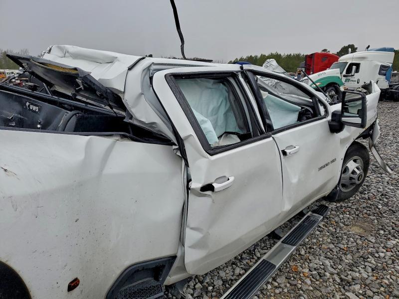 2022 Chev Silverado K3500 LT