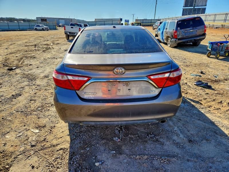 2015 Toyota Camry se