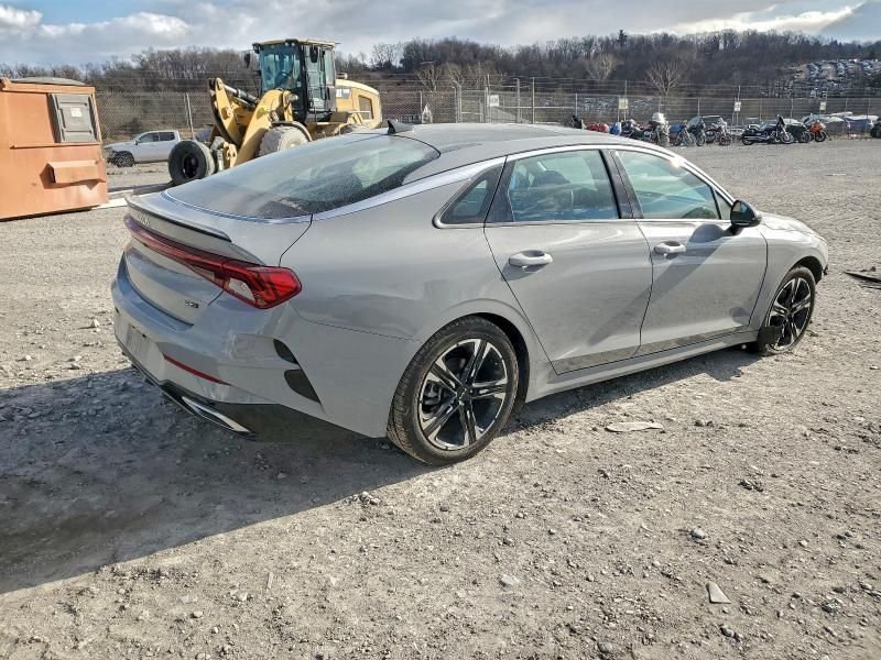 2022 KIA K5 gt Line