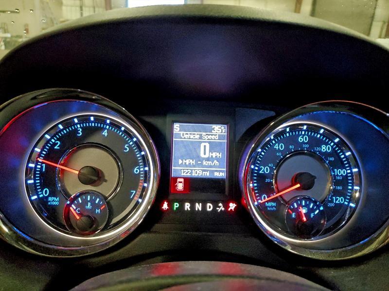 2015 Chrysler Town & Country Touring l