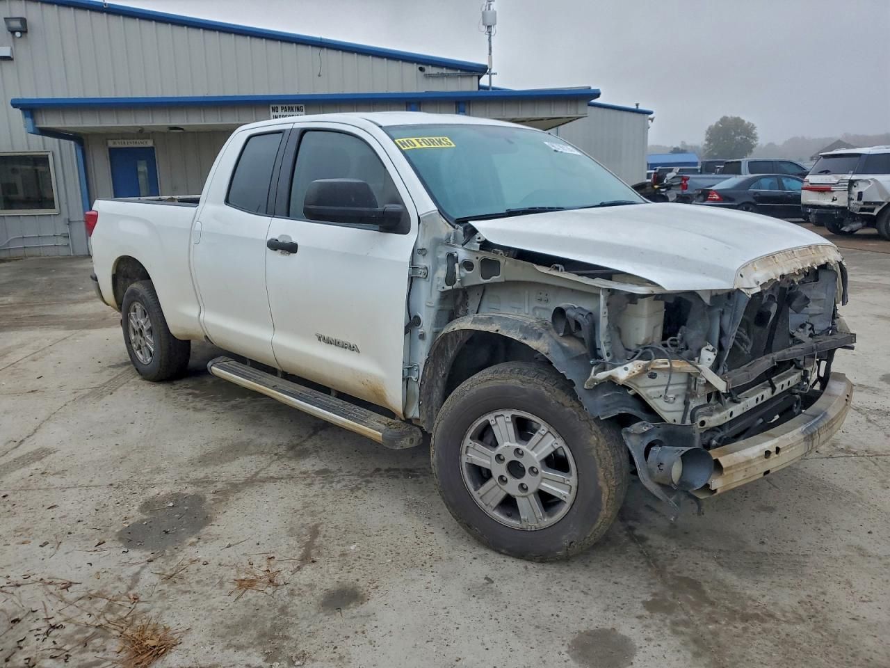 2011 Toyota Tundra Double cab SR5