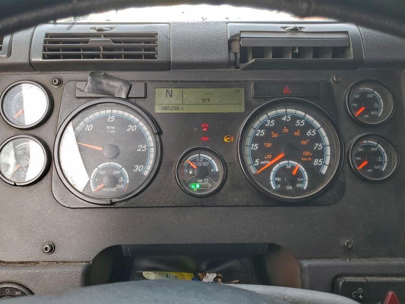 2015 Freigliner 2015 Freightliner Cascadia Semi Truck