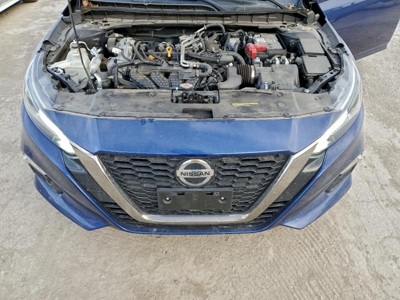 2022 Nissan Altima sr