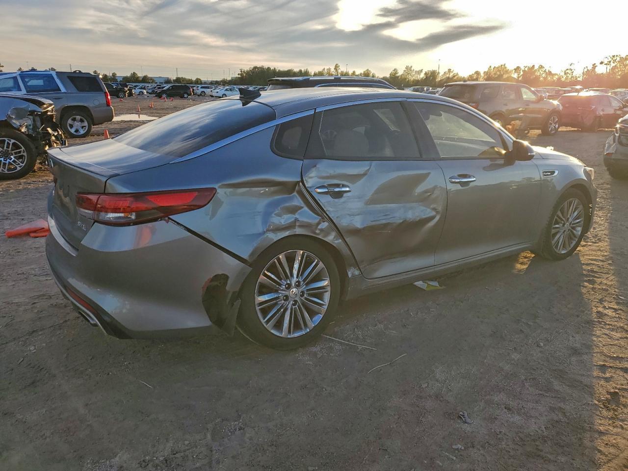 2017 KIA Optima sxl