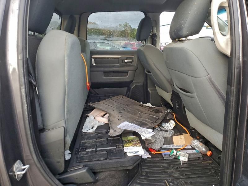 2016 Dodge Ram 1500 slt