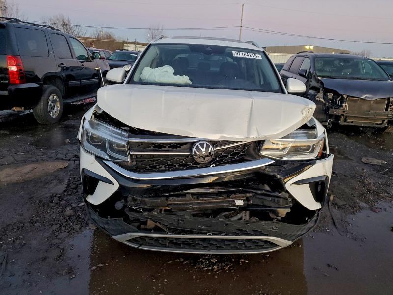 2024 Volkswagen Taos sel