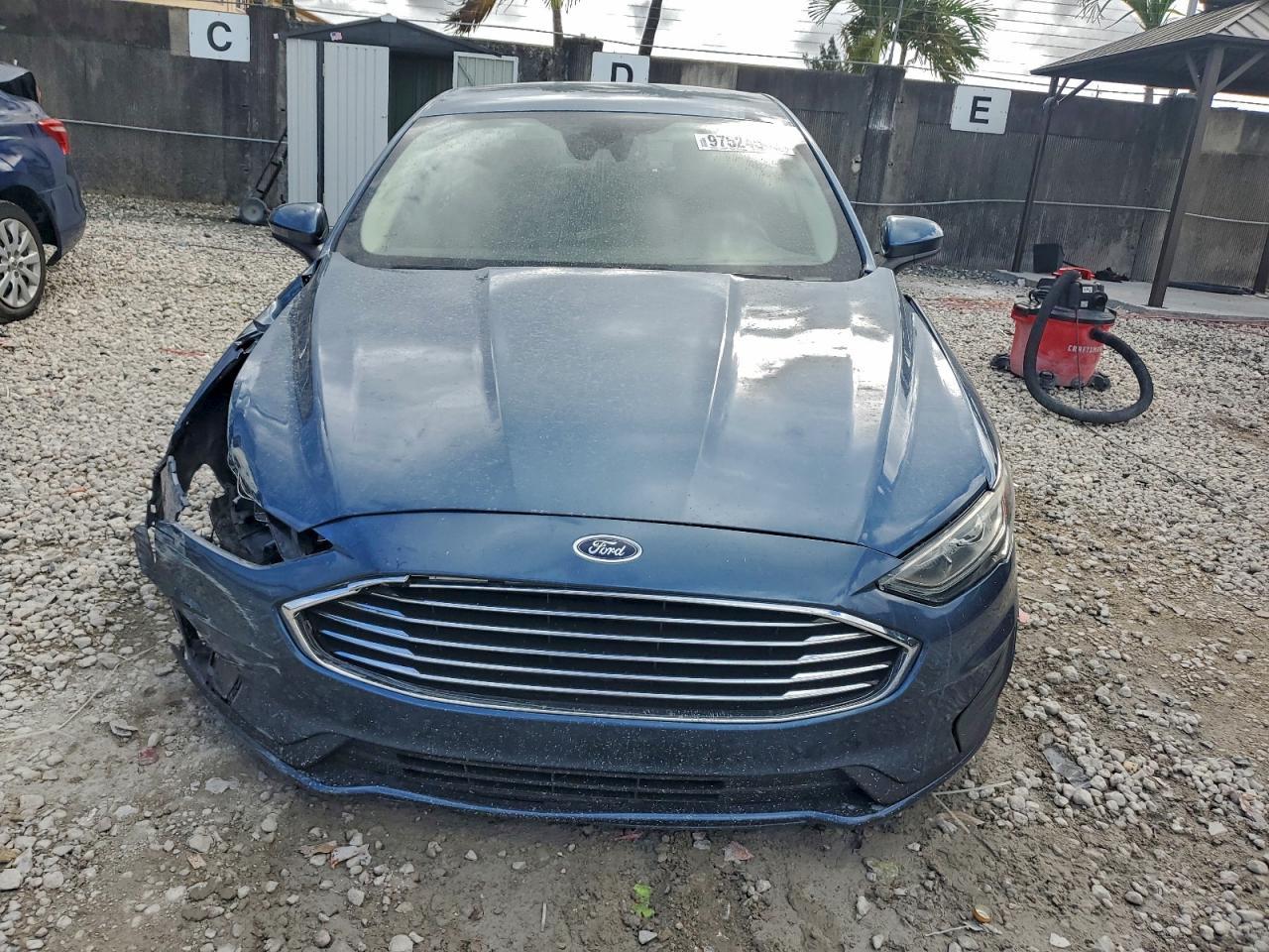 2019 Ford Fusion se