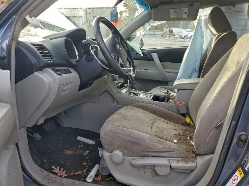 2013 Toyota Highlander Base