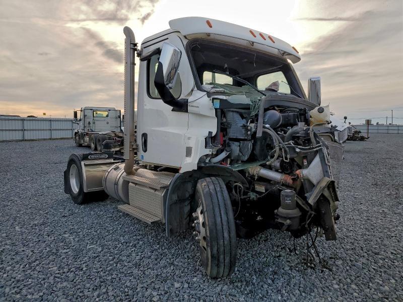 2024 Freigliner 2024 Freightliner Cascadia 116 Semi Truck