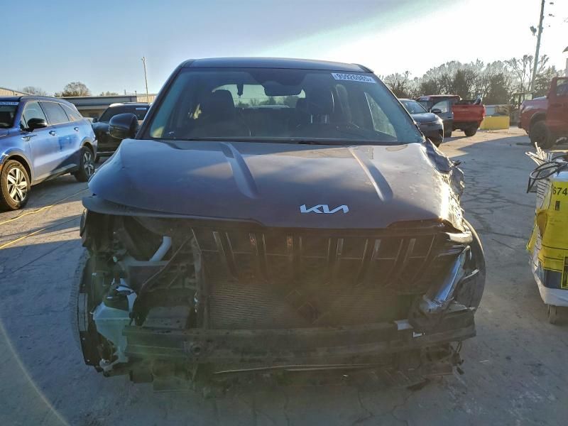 2022 KIA Carnival lx