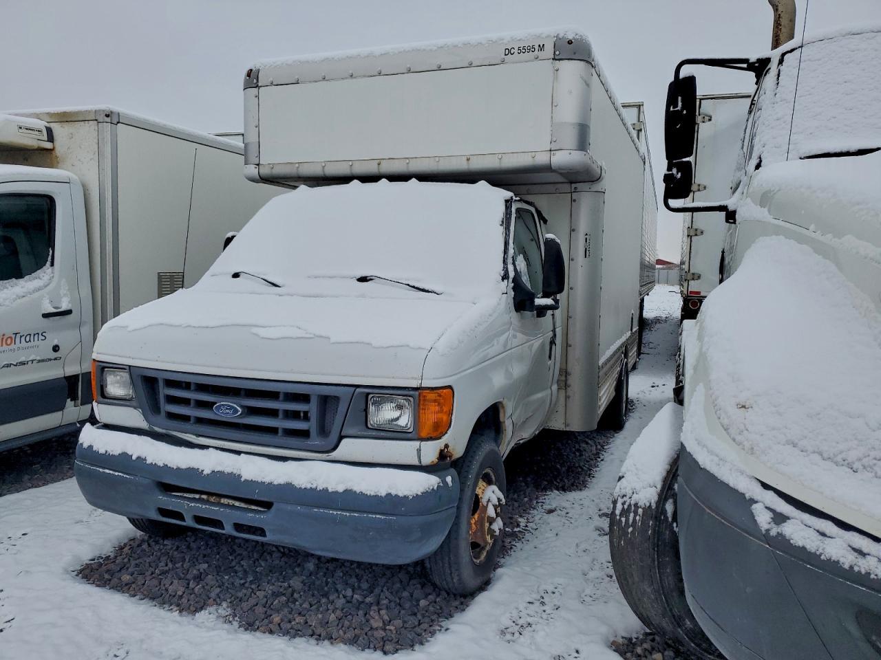 2006 Ford E450 BOX Truck