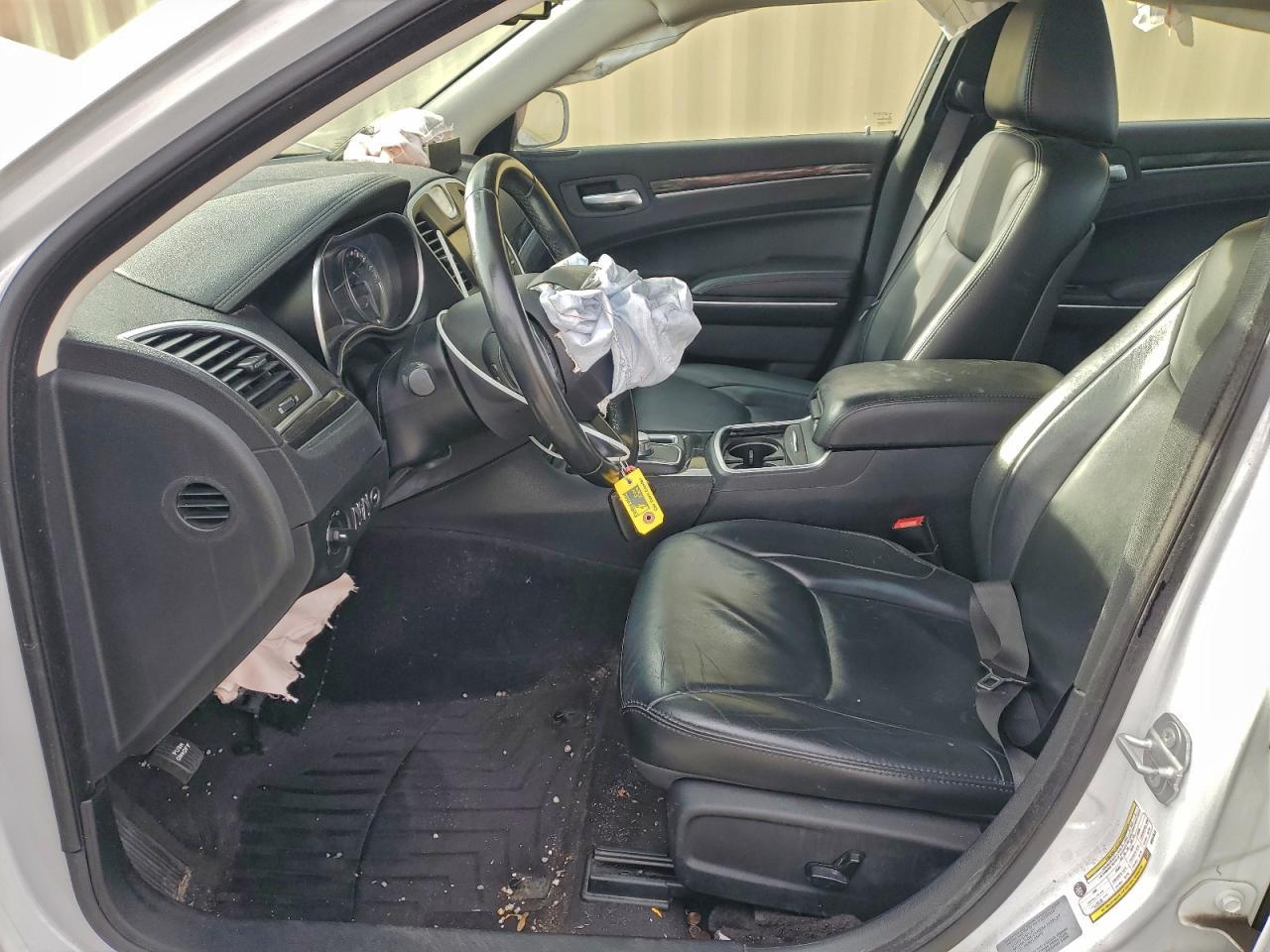 2017 Chrysler 300 Limited