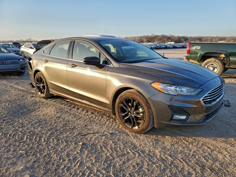 2019 Ford Fusion se