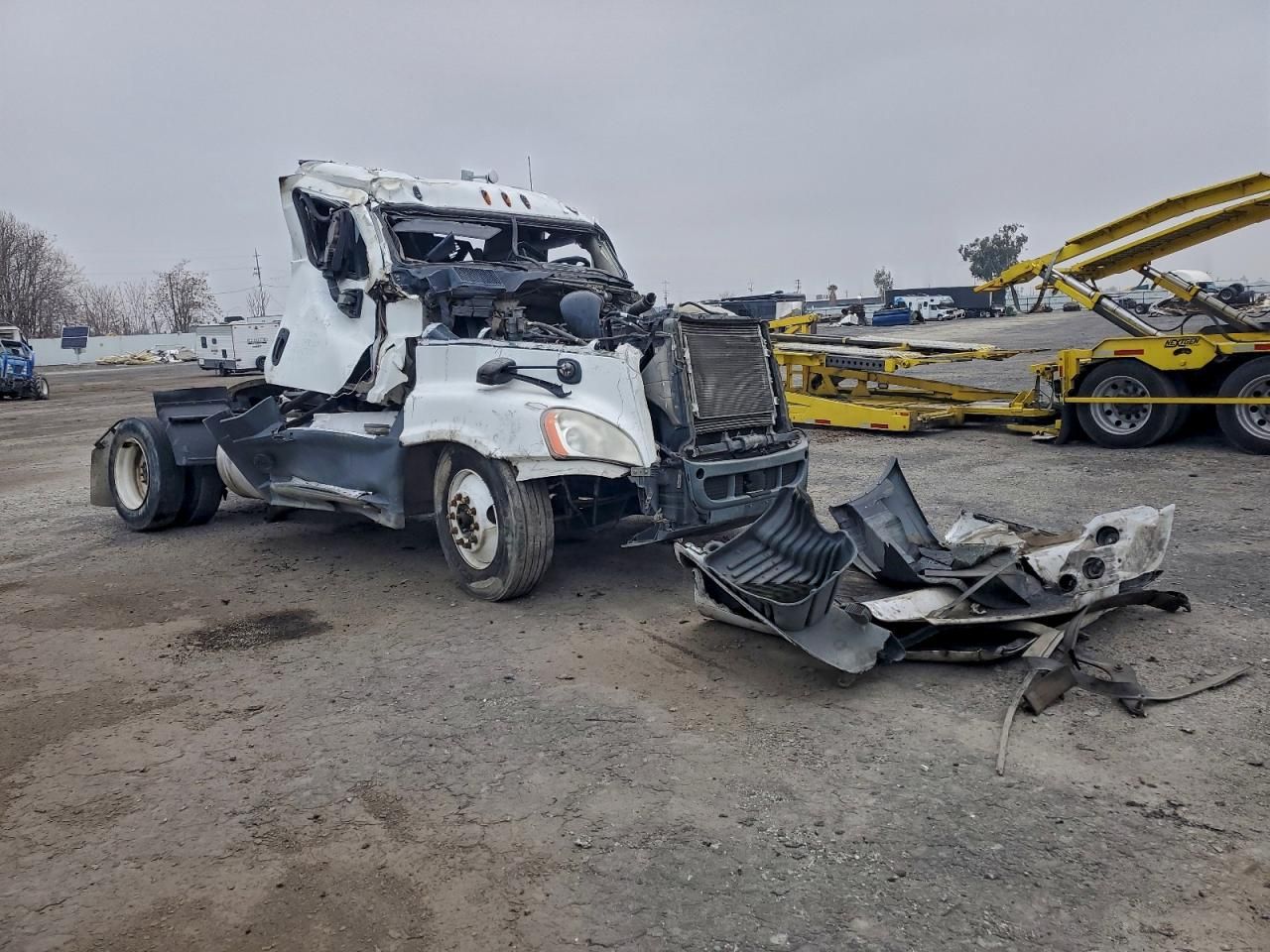 2016 Freightliner Cascadia 125 Semi Truck