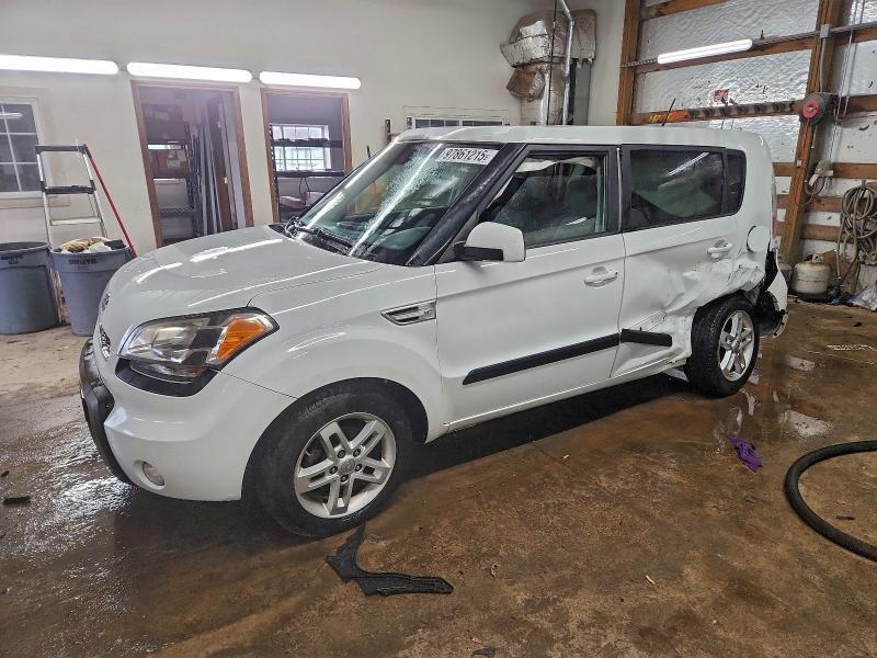2011 KIA Soul +