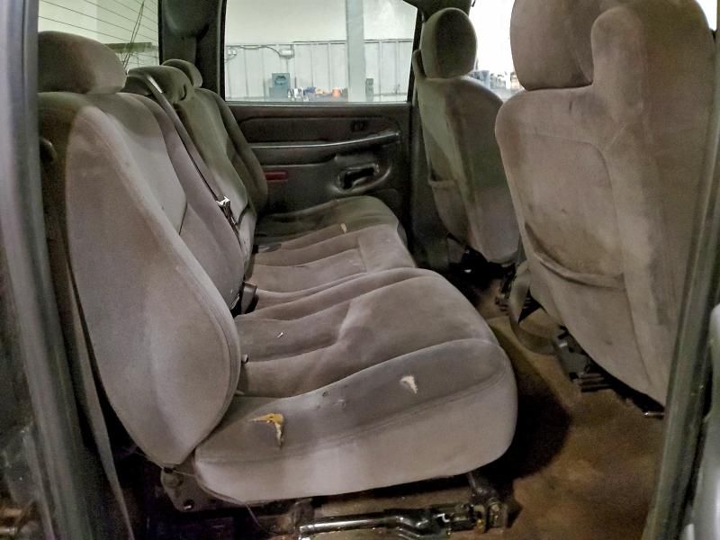 2004 GMC Sierra K2500 Heavy Duty