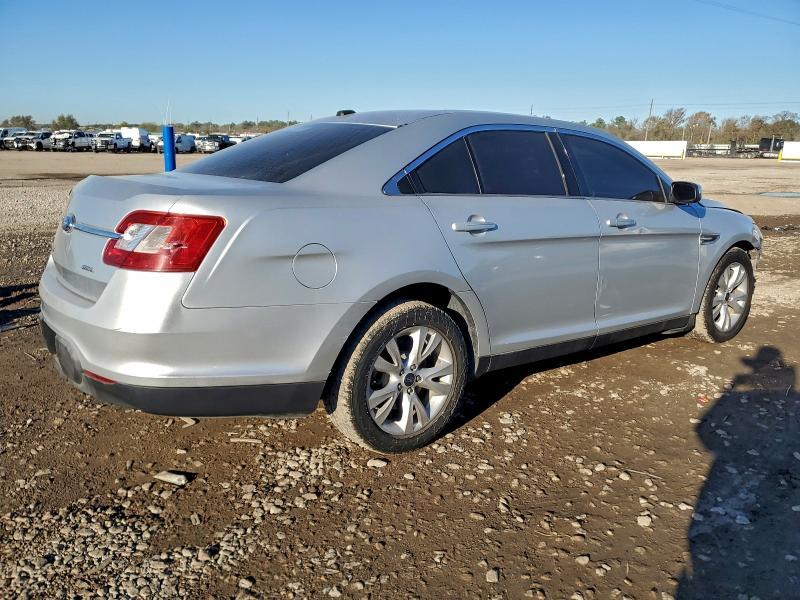 2011 Ford Taurus sel