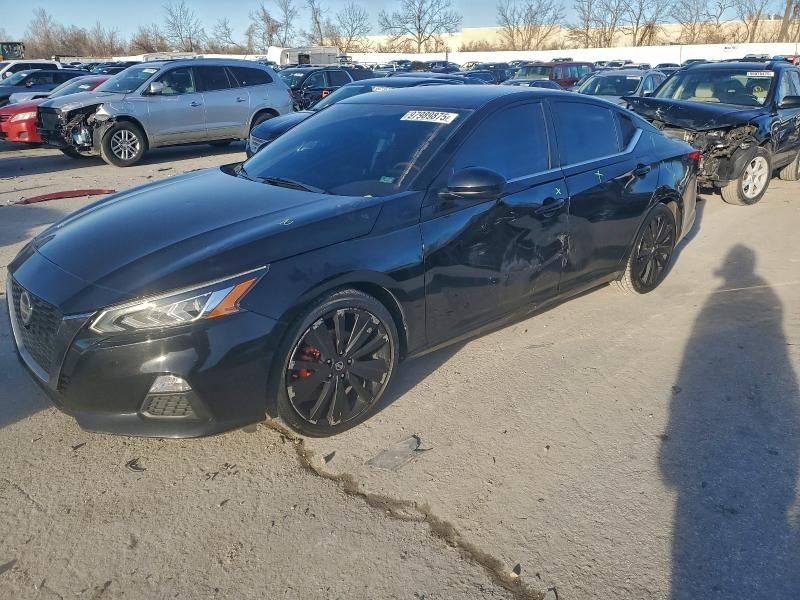 2020 Nissan Altima sr