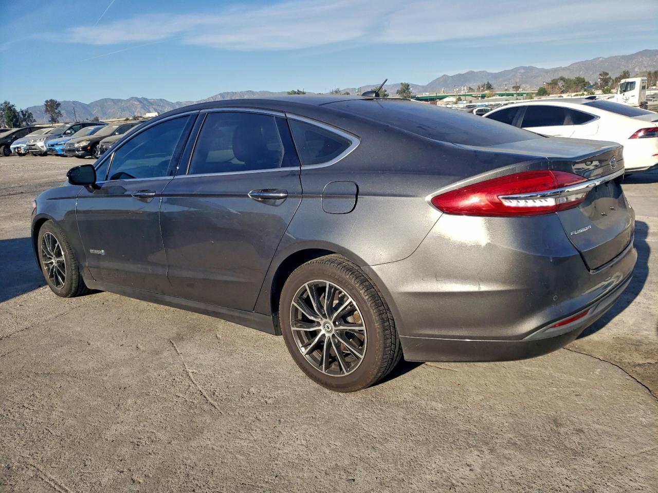 2017 Ford Fusion se Hybrid