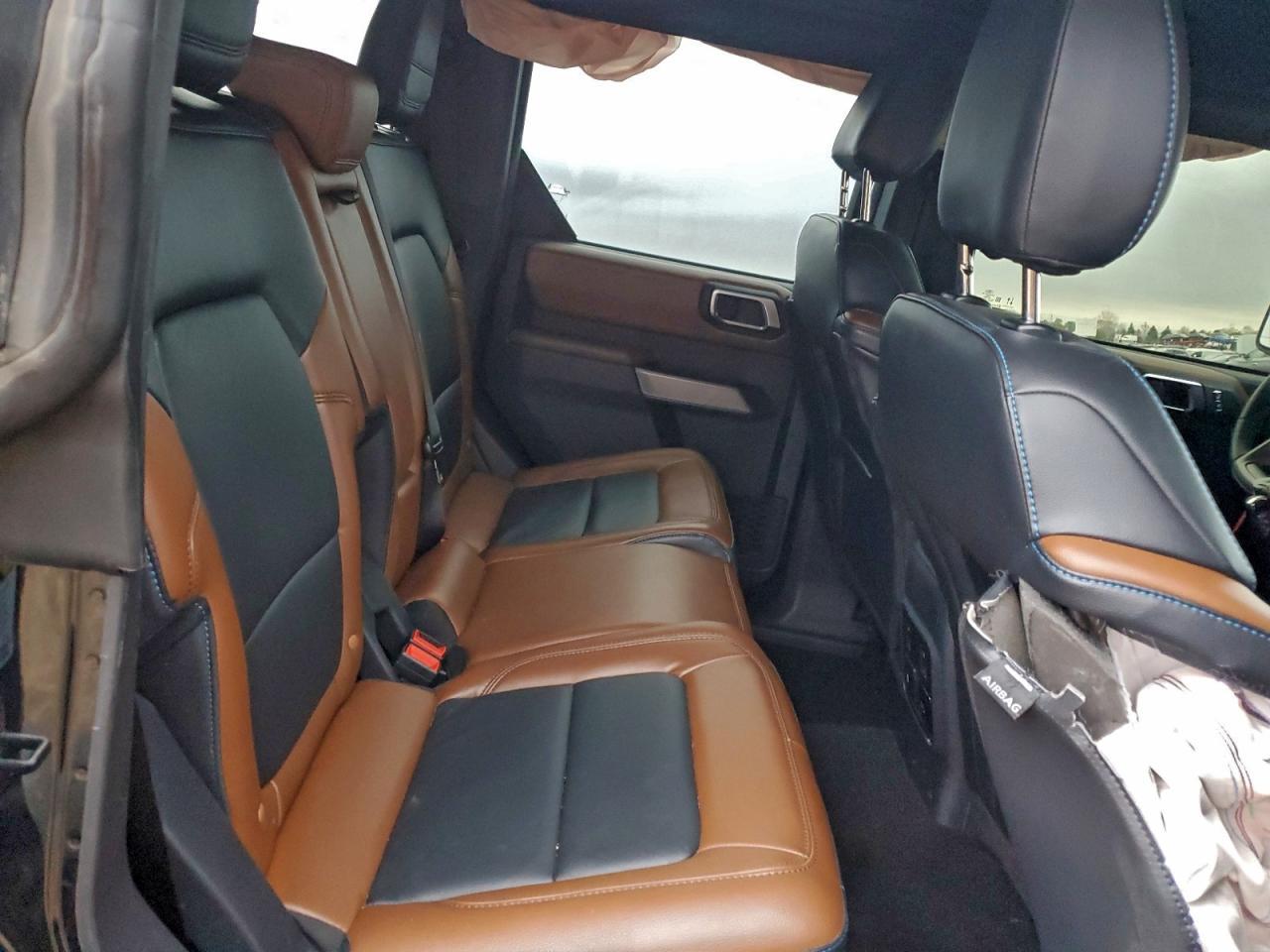 2023 Ford Bronco Base