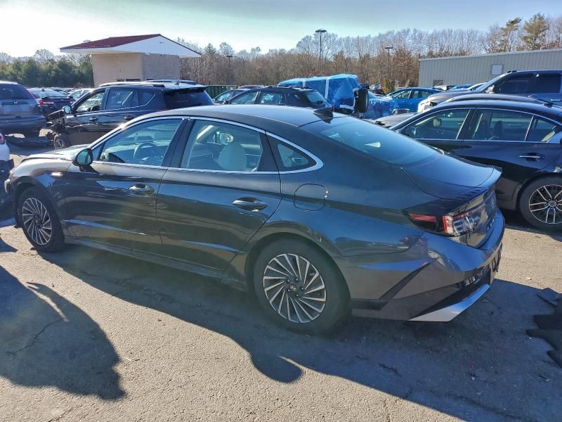 2025 Hyundai Sonata Hybrid