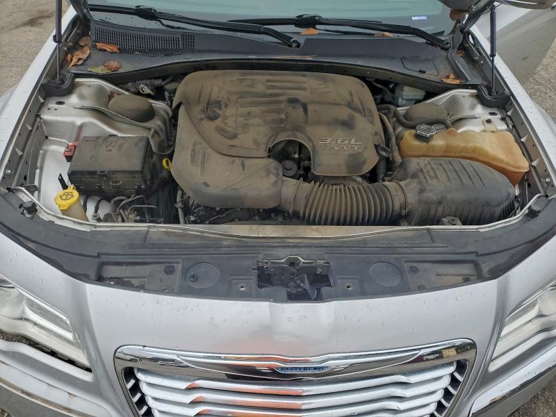 2012 Chrysler 300 Limited