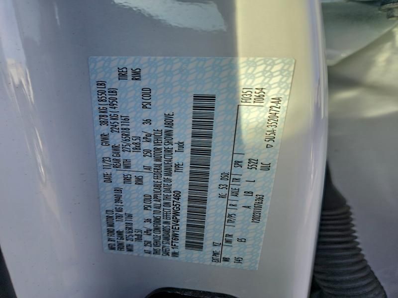 2023 Ford F150 Lightning pro