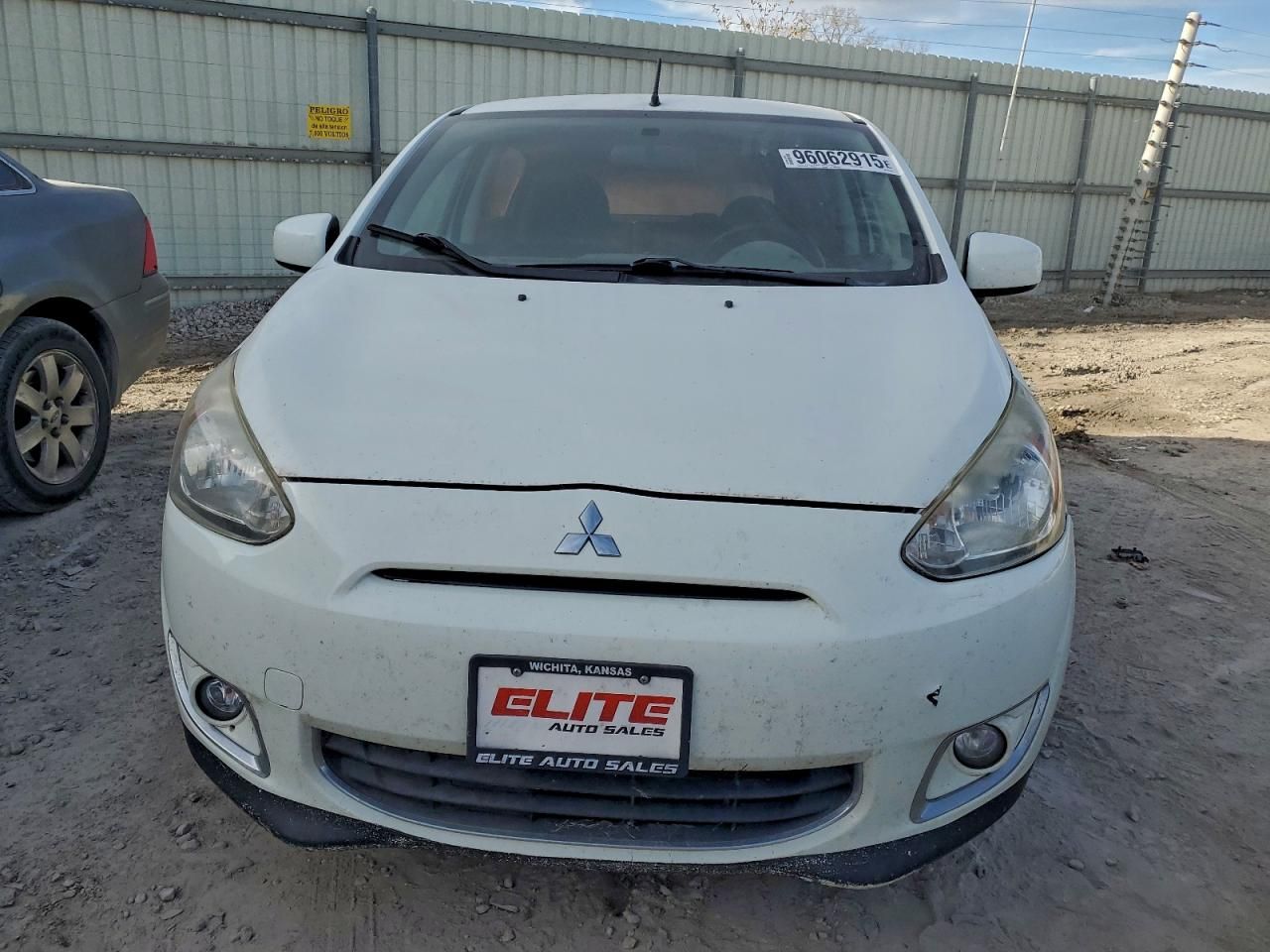 2014 Mitsubishi Mirage es