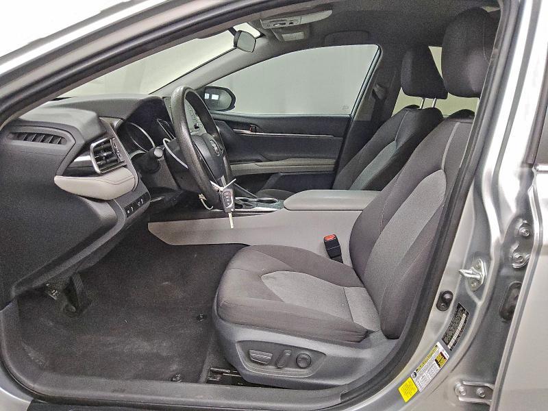 2021 Toyota Camry le