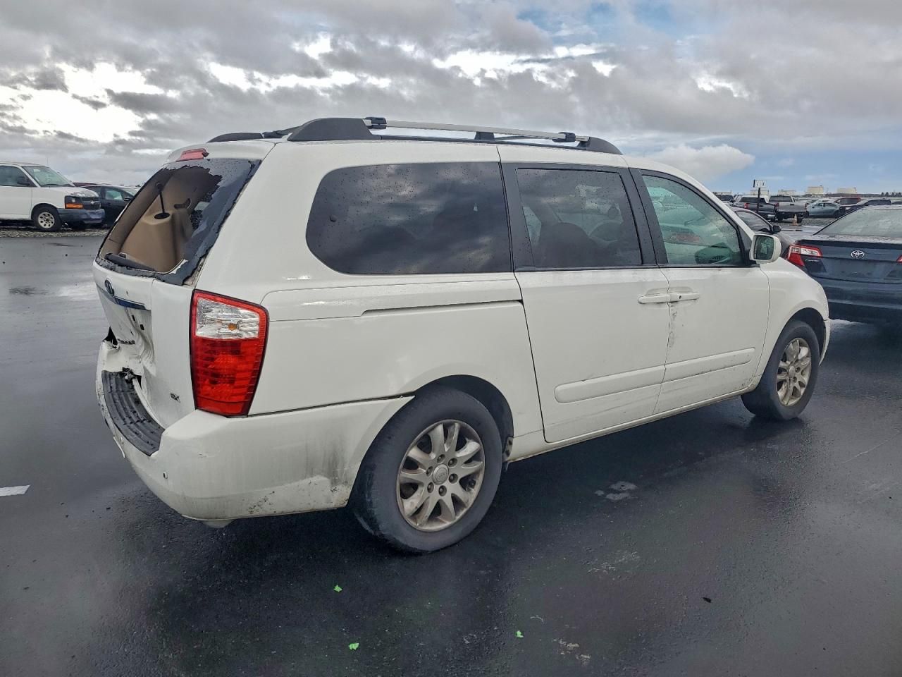2006 KIA Sedona lx