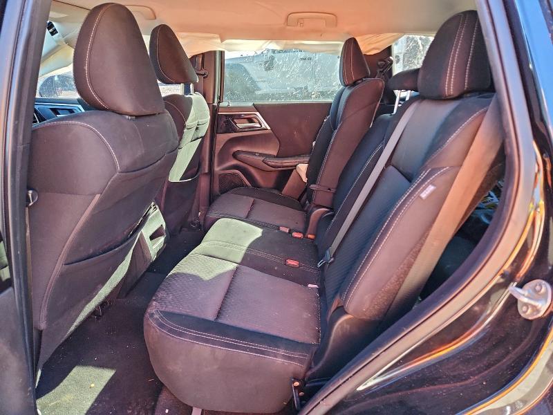 2022 Mits Outlander es