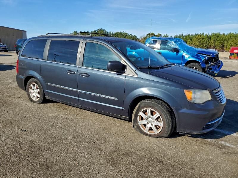 2013 Chrysler Town & Country Touring