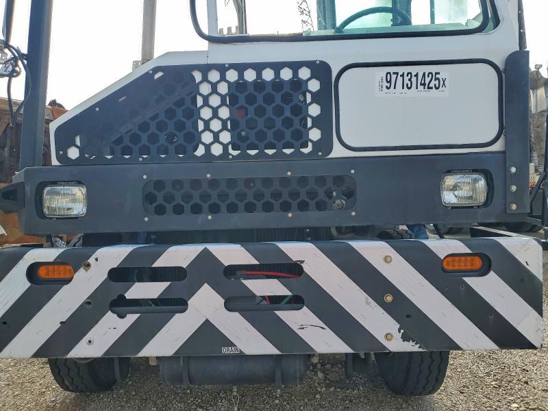 2022 Capacity Of Texas 2022 Capacity TJ5000 Yard Truck