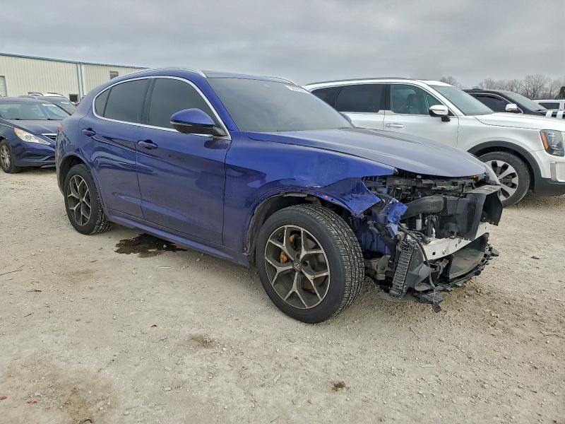 2020 Alfa Romeo Stelvio ti