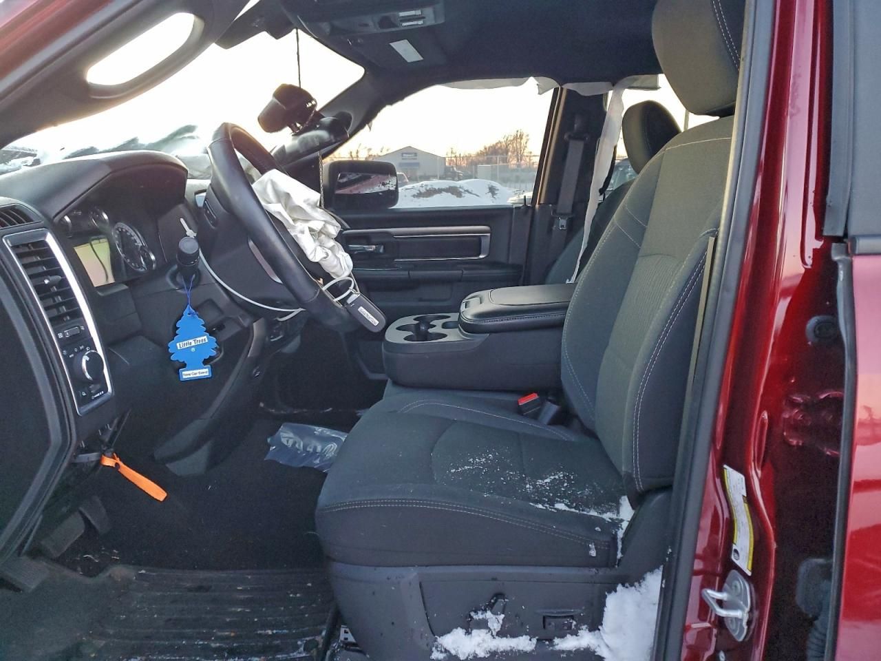 2022 Dodge Ram 1500 Classic slt